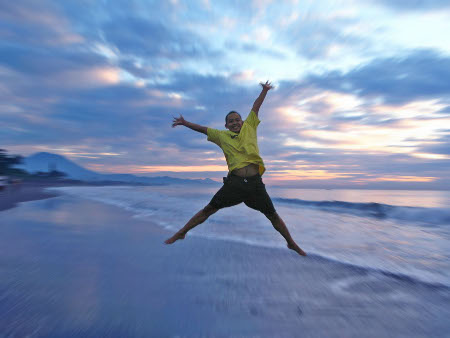 stockvault-flying-over-the-pole-and-the-sea-water109466