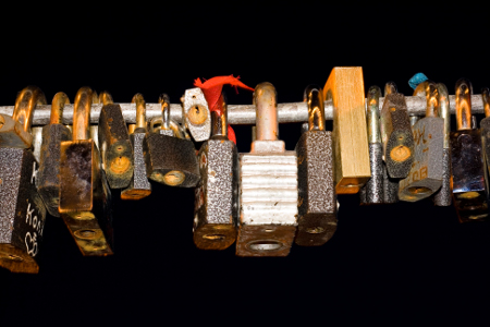 stockvault-love-locks125960
